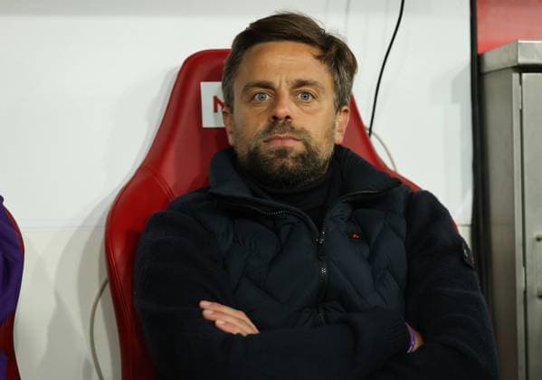 06 11 2025, Football UEFA Conference League, 1 FSV Mainz 05 AC Florence, v l , Coach Daniele Galloppa ACF Fiorentina DFL DFB REGULATIONS PROHIBIT ANY USE OF PHOTOGRAPHS AS IMAGE SEQUENCES AND OR QUASI VIDEO xdcx Copyright: HMBxMedia Claus