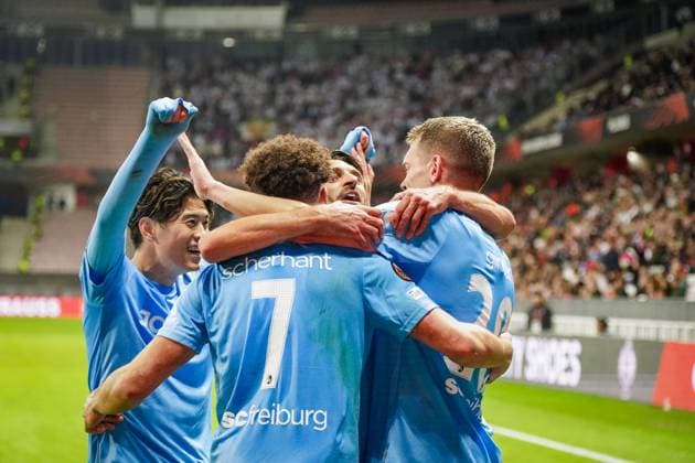 Football, UEFA Europa League 2025 26, Matchday 4 OGC Nice vs SC Freiburg Allianz Riviera Nice, France Goal and goal celebration to 1 3 by Derry Scherhant SC Freiburg, 07 Joy, emotions, jubilation Copyright: xJOERANxSTEINSIEKx