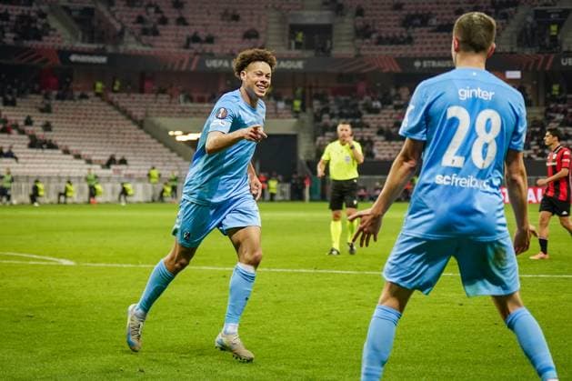 Football, UEFA Europa League 2025 26, Matchday 4 OGC Nice vs SC Freiburg Allianz Riviera Nice, France Goal and goal celebration to 1 3 by Derry Scherhant SC Freiburg, 07 Joy, emotions, jubilation Copyright: xJOERANxSTEINSIEKx