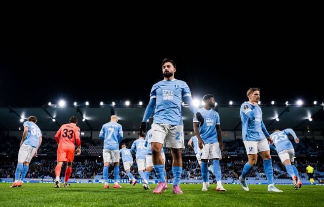 251106 Sead Haksabanovic of Malmö FF ahead of the UEFA Europa League football match between Malmö FF and Panathinaikos on November 6, 2025 in Malmö Photo Petter Arvidson BILDBYRAN kod PA PA1108 fotboll football soccer fotball uefa europa league europa league malmö ff panathinaikos bbeng  Copyright: PETTERxARVIDSON BB251106PA109