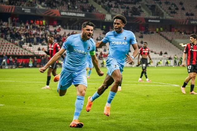 Football, UEFA Europa League 2025 26, Matchday 4 OGC Nice vs SC Freiburg Allianz Riviera Nice, France Goal and celebration to 1-2 by Vincenzo Grifo SC Freiburg, 32 from the penalty spot Joy, emotion, jubilation Copyright: xJOERANxSTEINSIEKx
