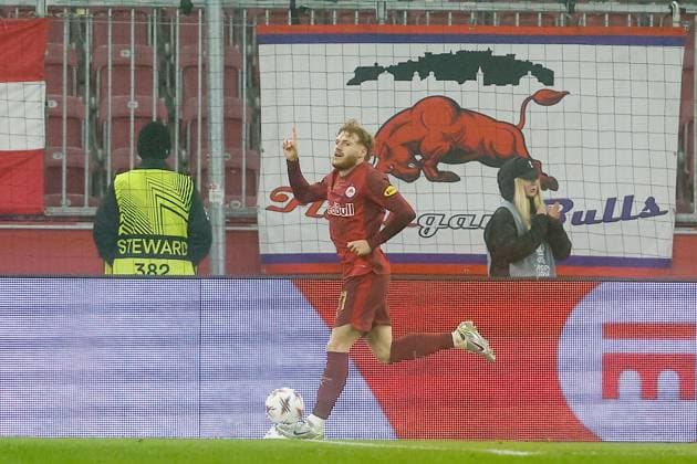 SALZBURG , 06-11-2025 , Red Bull Arena , season 2025 2026 , UEFA Europa League League phase . match between RB Salzburg and Go Ahead Eagles, Picture shows RB Salzburg player Yorbe Vertessen scored Salzburg - Go Ahead Eagles  x31890847x Copyright: