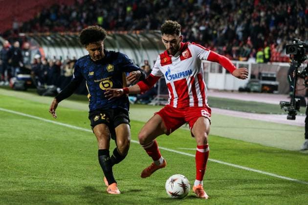 Crvena Zvezda v Lille - UEFA Europa League BELGRADE, SERBIA - NOVEMBER 06: Nair Tiknizyan (23) of Crvena Zvezda in action against Tiago Santos (22) of Lille during the UEFA Europa League football match between Crvena Zvezda and Lille at Rajko Mitic Stadium on November 6, 2025 in Belgrade, Serbia. Filip Stevanovic Anadolu Belgrade Serbia. Editorial use only. Please get in touch for any other usage.  Copyright: x2025xAnadoluxFilipxStevanovicx