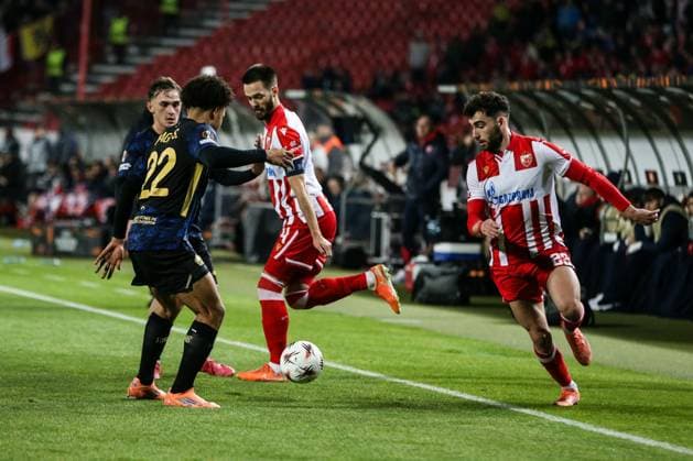 Crvena Zvezda v Lille - UEFA Europa League BELGRADE, SERBIA - NOVEMBER 06: Nair Tiknizyan (23) of Crvena Zvezda in action against Tiago Santos (22) of Lille during the UEFA Europa League football match between Crvena Zvezda and Lille at Rajko Mitic Stadium on November 6, 2025 in Belgrade, Serbia. Filip Stevanovic Anadolu Belgrade Serbia. Editorial use only. Please get in touch for any other usage.  Copyright: x2025xAnadoluxFilipxStevanovicx