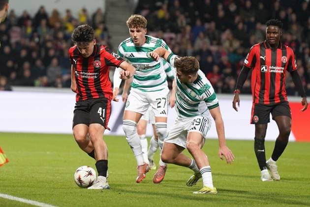 6.11.2025 HERNING PILKA NOZNA LIGA EUROPY UEFA SEZON 2025 2026 FOOTBALL UEFA EUROPA LEAGUE FC MIDTJYLLAND - CELTIC GLASGOW N Z ARNE ENGELS JAMES FORREST MIKEL GOGORZA FOT. KAROL POLIT NEWSPIX.PL --- newspix.pl 