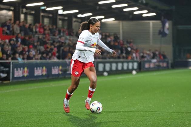 Google Pixel Womens Bundesliga, RB Leipzig FC Carl Zeiss Jena 06 11 2025 Lisa Baum 11, RB Leipzig Football, Google Pixel Womens Bundesliga, Season 2025 2026, 9 Matchday RB Leipzig vs FC Carl Zeiss Jena on 06 11 2025, Training Center Cottaweg, Leipzig DFB REGULATIONS PROHIBIT ANY USE OF PHOTOGRAPHS AS IMAGE SEQUENCES AND OR QUASI VIDEO Copyright: xBEAUTIFULxSPORTS JanxKaeferx
