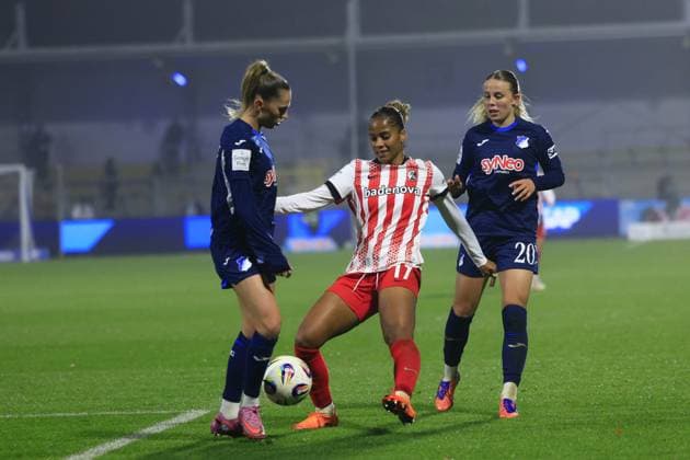 Aurelie Csillag 17 SC Freiburg women in a duel with Jill Janssens 9 TSG Hoffenheim women and Laura Gloning 20 TSG Hoffenheim women for the ball GPFBL TSG Hoffenheim vs SC Freiburg on 06 11 2025 at Dietmar Hopp Stadium in Hoffenheim duel for the ball Copyright: xspeedshotx