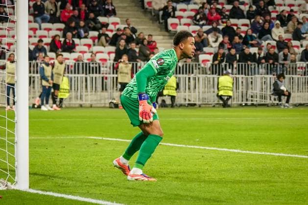 Football, UEFA Europa League 2025 26, Matchday 4 OGC Nice vs SC Freiburg Allianz Riviera Nice, France Noah Atubolu SC Freiburg, 01 Copyright: xJOERANxSTEINSIEKx
