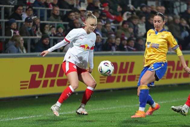 Google Pixel Frauen Bundesliga, RB Leipzig FC Carl Zeiss Jena 06 11 2025 Victoria Krug 20, RB Leipzig Fußball, Google Pixel Frauen Bundesliga, Saison 2025 2026, 9 Spieltag RB Leipzig vs FC Carl Zeiss Jena am 06 11 2025, Trainingszentrum Cottaweg, Leipzig DFB REGULATIONS PROHIBIT ANY USE OF PHOTOGRAPHS AS IMAGE SEQUENCES AND OR QUASI VIDEO Copyright: xBEAUTIFULxSPORTS JanxKaeferx