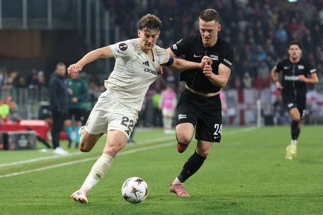 SOCCER - UEFA EL, Sturm vs Nottingham GRAZ,AUSTRIA,06.NOV.25 - SOCCER - UEFA Europa League, SK Sturm Graz vs Nottingham Forest. Image shows Ryan Yates (Nottingham) and Dimitri Lavalee (Sturm).  GEPAxpictures xChrisxBauer