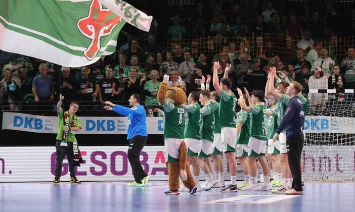 Füchse team cheers after the end of the game Joy Emotion Cheers Sport Handball DHB Cup Round of 16 Men Season 2025 2026 06 11 2025 Füchse Berlin vs ThSV Eisenach