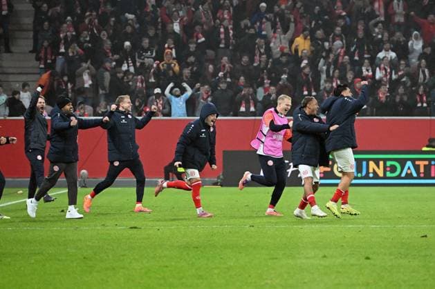 06 11 2025, xsltx, Football UEFA Conference League, FSV Mainz 05 AC Florence v l jubilation, joy about the victory DFL DFB REGULATIONS PROHIBIT ANY USE OF PHOTOGRAPHS as IMAGE SEQUENCES and or QUASI VIDEO Mainz