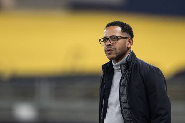 251106 Coach Liam Rosenior of Strasbourg ahead of the UEFA Conference League football match between Häcken and Strasbourg on November 6, 2025 in Gothenburg Photo Mathias Bergeld BILDBYRAN kod MB MB1234 fotboll football soccer fotball uefa conference league conference league häcken strasbourg bbeng  Copyright: MATHIASxBERGELD BB251106MB024