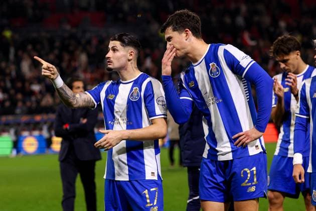 2025-11-06 FC Utrecht v FC Porto - UEFA Europa League 2025 26 League Phase MD4 UTRECHT, NETHERLANDS - NOVEMBER 6: Borja Sainz of FC Porto, Dominik Prpic of FC Porto during the UEFA Europa League 2025 26 League Phase MD4 match between FC Utrecht and FC Porto at Stadion Galgenwaard on November 6, 2025 in Utrecht, Netherlands. Utrecht Stadion Galgenwaard Netherlands Content not available for redistribution in The Netherlands directly or indirectly through any third parties. Copyright: xBenxGalx