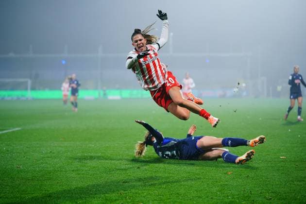 Leela Egli 20 SC Freiburg Women is fouled in a tackle while the TSG Hoffenheim Women player is on the ground GPFBL TSG Hoffenheim vs SC Freiburg on 06 11 2025 at Dietmar Hopp Stadion in Hoffenheim Foul on Leela Egli 20 SC Freiburg Women Copyright: xspeedshotx