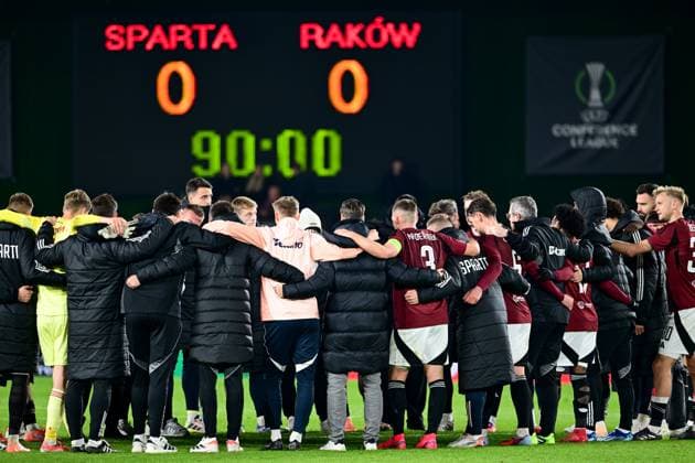 Sparta Praha soccer players after the Football Conference League 3rd round match Sparta Praha vs Rakow Czestochowa, Prague, Czech Republic, November 6, 2025. (CTKxPhoto OndrejxDeml) CTKPhotoP2025110609170  CTKPhotoP2025110609170