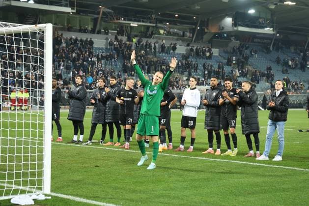 SOCCER - UEFA EL, Sturm vs Nottingham GRAZ,AUSTRIA,06.NOV.25 - SOCCER - UEFA Europa League, SK Sturm Graz vs Nottingham Forest. Image shows the rejoicing of Oliver Christensen (Sturm).  GEPAxpictures xChrisxBauer