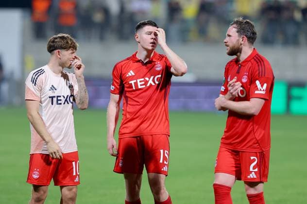 (Left to right) Leighton Clarkson, Kevin Nisbet and Nicky Devlin of Aberdeen after their side s draw AEK Larnaca v Aberdeen, UEFA Conference League, Group Stage, Football, AEK Arena, Larnaca, Cyprus - 06 Nov 2025Larnaca AEK Arena Cyprus EDITORIAL USE ONLY No use with unauthorised audio, video, data, fixture lists, club league logos or live services. Online in-match use limited to 120 images, no video emulation. No use in betting, games or single club league player publications. Copyright: xCharaxSavvides Shutterstockx 15642241du