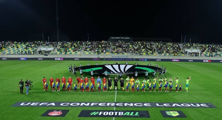 A general view of Aberdeen and AEK Larnaca prior to kick-off AEK Larnaca v Aberdeen, UEFA Conference League, Group Stage, Football, AEK Arena, Larnaca, Cyprus - 06 Nov 2025Larnaca AEK Arena Cyprus EDITORIAL USE ONLY No use with unauthorised audio, video, data, fixture lists, club league logos or live services. Online in-match use limited to 120 images, no video emulation. No use in betting, games or single club league player publications. Copyright: xCharaxSavvides Shutterstockx 15642241ee