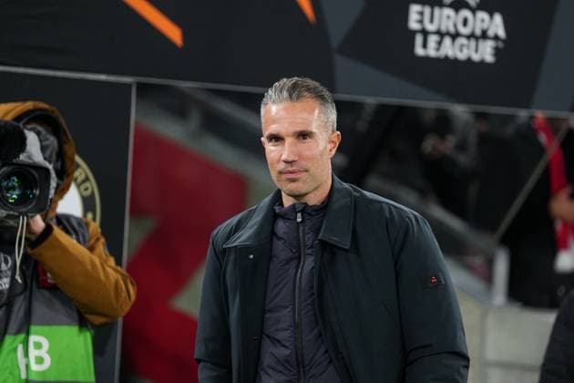 UEFA Europa League: VfB Stuttgart v Feyenoord Stuttgart - Feyenoord coach Robin van Persie during the fourth match of the UEFA Europa League 2025 2026. The match is set between VfB Stuttgart and Feyenoord at Neckarstadion, MHP Arena on 6 November 2025 in Stuttgart, Germany. Copyright: xYannickxVerhoevenx