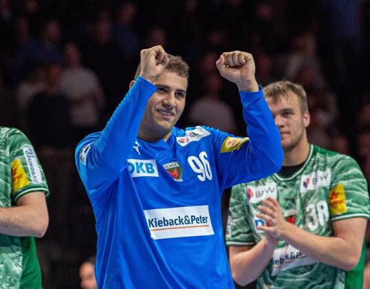 Handball, Men, Season 2025 2026, DHB Cup Round of 16, Füchse Berlin ThSV Eisenach, Goalkeeper Dejan Milosavljev Füchse Berlin , Cheering after the final whistle, 06 11 2025, Copyright: xSebastianxRäppold MatthiasxKochx