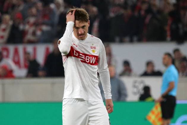 06 11 2025, xmohx, Football UEFA Europa League, VfB Stuttgart Feyernoord Rotterdam v l Angelo Stiller VfB Stuttgart Disappointed, sad, frustrated DFL DFB REGULATIONS PROHIBIT ANY USE OF PHOTOGRAPHS as IMAGE SEQUENCES and or QUASI VIDEO Stuttgart