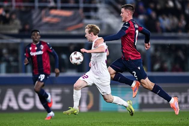 251106 Markus Haaland of Brann and Emil Holm of Bologna during the Europa League football match between Bologna and Brann on November 6, 2025 in Bologna Photo Image Photo BILDBYRAN kod XY XY0083 fotboll football soccer fotball uefa europa league europa league bologna brann bbeng  Copyright: ImagexPhoto BB251106ZT005