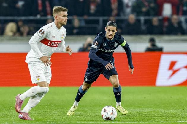 STUTTGART , 06-11-2025 , MHP Arena , season 2025 2026 , UEFA Europa League League phase match between Vfb Stuttgart and Feyenoord , Picture shows Feyenoord player Anis Hadj Moussa and Stuttgart player Maximilian MittelstÅ dt Stuttgart - Feyenoord  x31891759x Copyright: