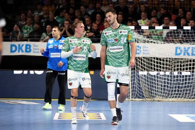 DEU, DHB Pokal, Fuechse Berlin vs Eisenach, 06 11 2025, Max Schmeling Halle, Berlin, DEU, DHB Pokal, Fuechse Berlin vs Eisenach, in the picture Dejan Milosavljev Fuechse Berlin 96 , Tobias Grondahl Fuechse Berlin 15 , Lauro Pichiri Fuechse Berlin 24 nordphotoxGmbHx xEngler nph00076