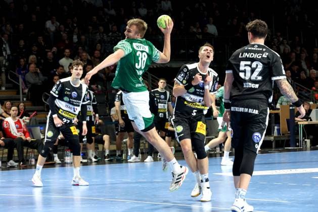 DEU, DHB Pokal, Fuechse Berlin vs Eisenach, 06 11 2025, Max Schmeling Halle, Berlin, DEU, DHB Pokal, Fuechse Berlin vs Eisenach, in the picture Tim Niclas Schroeder Fuechse Berlin 38 nordphotoxGmbHx xEngler nph00076