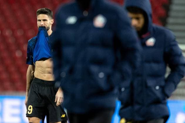 BELGRADE - FOOTBALL - EUROPA LEAGUE - BELGRADE -LOSC PHOTOPQR VOIX DU NORD PASCAL BONNIERE ; 06 11 2025 ; BELGRADE 06.11.2025 europa League , match opposant l Etoile rouge de Belgrade au Losc ( Lille ) , olivier Giroud . Photo Pascal Bonniere La voix Du Nord HAUTS DE FRANCE France  Copyright: xPHOTOPQR VOIXxDUxNORD MAXPPPxPASCALxBONNIEREx 20251106VDN0957 20251106VDN0957