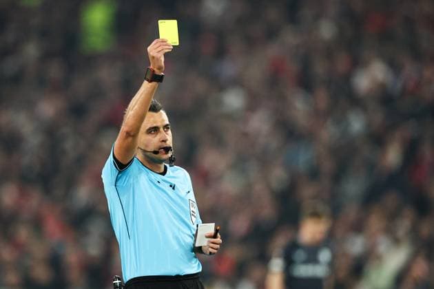 STUTTGART - Referee HoraÈ›iu FeÈ™nic during the UEFA Europa League match between VFB Stuttgart and Feyenoord Rotterdam at the Stuttgart Arena on November 6, 2025, in Stuttgart, Germany. ANP BART STOUTJESDIJK UEFA Europa League Matchday 4 2025-2026 xVIxANPxSportx xxANPxIVx 541418877 originalFilename: 541418877.jpg