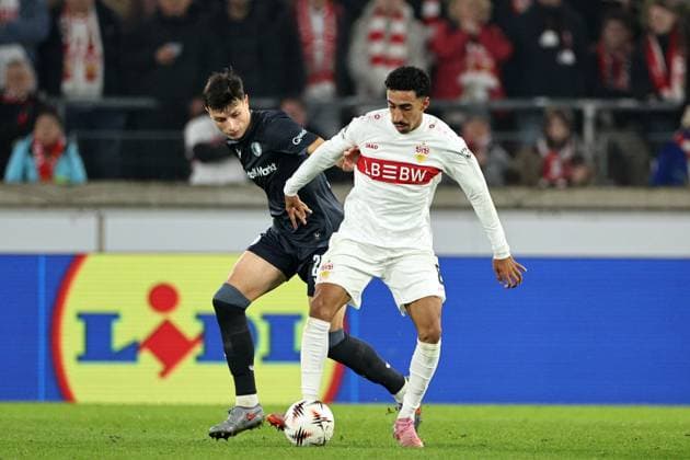 STUTTGART - (l-r) Anel Ahmedhodzic of Feyenoord, Tiago Tomas of VfB Stuttgart during the UEFA Europa League match between VFB Stuttgart and Feyenoord Rotterdam at the Stuttgart Arena on November 6, 2025, in Stuttgart, Germany. ANP BART STOUTJESDIJK UEFA Europa League Matchday 4 2025-2026 xVIxANPxSportx xxANPxIVx 541419419 originalFilename: 541419419.jpg
