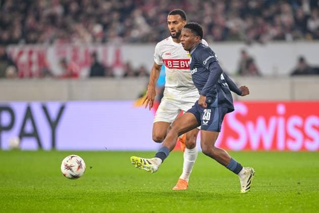 Josha Vagnoman (VfB Stuttgart) und Givairo Read (Feyenoord Rotterdam) battle for the ball during the UEFA Europa League 2025 26 League Phase MD4 match between VfB Stuttgart and Feyenoord at Stuttgart Arena on November 6, 2025 in Stuttgart, Germany. (Photo by Harry Langer DeFodi Images) Josha Vagnoman VfB Stuttgart and Givairo Read Feyenoord Rotterdam battle for the ball during the UEFA Europa League 2025 26 League Phase MD4 match between VfB Stuttgart and Feyenoord at Stuttgart Arena on November 6, 2025 in Stuttgart, Germany Photo by Harry Langer DeFodi Images