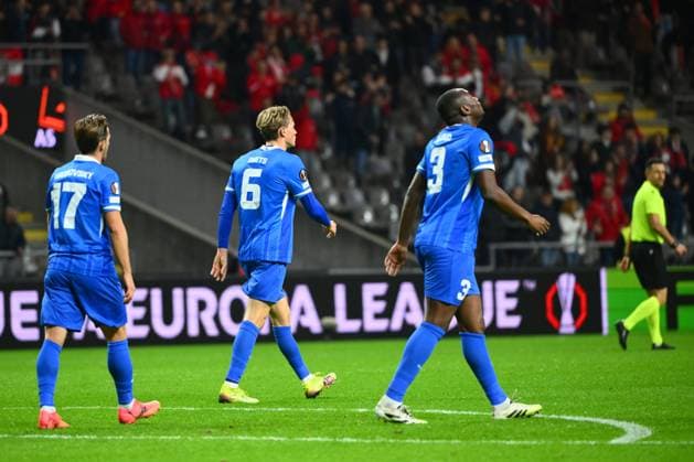 SC Braga v KRC Genk - UEFA Europa League BRAGA, PORTUGAL - NOVEMBER 06 : Smets Matte defender of KRC Genk dejected after an opponent s goal during the UEFA Europa League 2025 26 League Phase MD4 match between SC Braga and KRC Genk on November 6, 2025 in Braga, Portugal, 06 11 2025 Braga Portugal  Copyright: xVincentxKalutx