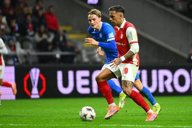 SC Braga v KRC Genk - UEFA Europa League BRAGA, PORTUGAL - NOVEMBER 06 : Rodrigo Zalazar midfielder of SC Braga scoring a goal during the UEFA Europa League 2025 26 League Phase MD4 match between SC Braga and KRC Genk on November 6, 2025 in Braga, Portugal, 06 11 2025 Braga Portugal  Copyright: xVincentxKalutx