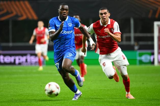 SC Braga v KRC Genk - UEFA Europa League BRAGA, PORTUGAL - NOVEMBER 06 : Nkuba Ken defender of KRC Genk, Amine El Ouazzani forward of SC Braga in action during the UEFA Europa League 2025 26 League Phase MD4 match between SC Braga and KRC Genk on November 6, 2025 in Braga, Portugal, 06 11 2025 Braga Portugal  Copyright: xVincentxKalutx
