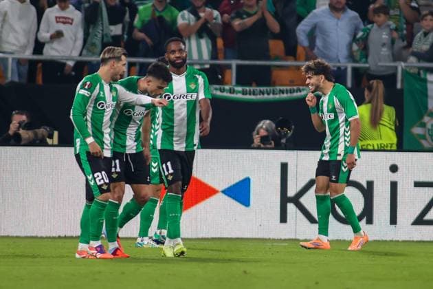 UEFA Europa Leauge: Real Betis vs Olympique Lyon Sevilla, Spain - 06 11 2025: UEFA Europa League match between Real Betis Balompie and Olympique Lyon at Estadio La Cortuja 10 Real Betis attacker, Ez Abde celebrates scoring his sides first goal of the match Mandatory Credit: Toby Tande Avant Sports Agency Sevilla Estadio La Cortuja Spain Copyright: xx