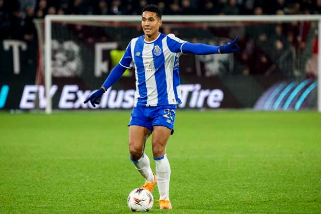 UEFA Europa League 2025 26 League Phase MD4 - FC Utrecht vs FC Porto, Netherlands Alberto Costa of FC Porto dribbles with the ball during the UEFA Europa League 2025 26 League Phase MD4 match between FC Utrecht and FC Porto at the Stadion Galgenwaard in Utrecht, Netherlands, November 06, 2025. Utrecht Netherlands  Copyright: xMatrixxImagesx xWartxBrinkerhofx