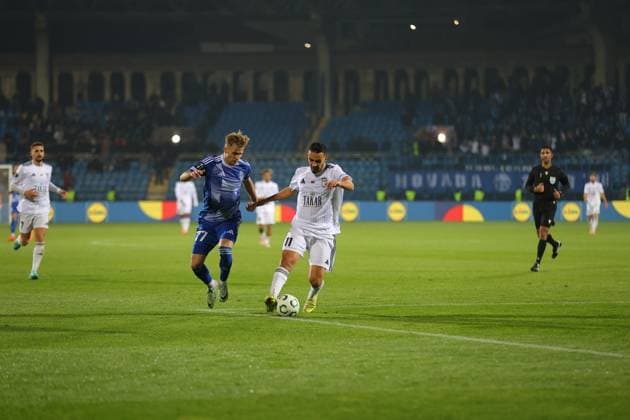 6 November 2025 UEFA Conference League, Round 3 FC Noah vs SK Sigma Olomouc Republican Stadium after Vazgen Sargsyan, Yerevan, Armenia 6 November 2025 UEFA Conference League, Round 3 FC Noah vs SK Sigma Olomouc Republican Stadium after Vazgen Sargsyan, Yerevan, Armenia. Imran Oulad Omar and Artur Dolznikov