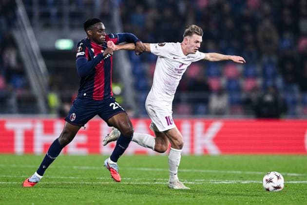 251106 Jhon Lucumi of Bologna and Emil Kornvig of Brann during the Europa League football match between Bologna and Brann on November 6, 2025 in Bologna Photo Image Photo BILDBYRAN kod XY XY0083 fotboll football soccer fotball uefa europa league europa league bologna brann bbeng  Copyright: ImagexPhoto BB251106ZI010