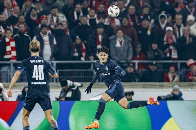 STUTTGART , 06-11-2025 , MHP Arena , season 2025 2026 , UEFA Europa League League phase match between Vfb Stuttgart and Feyenoord , Picture shows Feyenoord player Tsuyoshi Watanabe Stuttgart - Feyenoord  x31892201x Copyright: