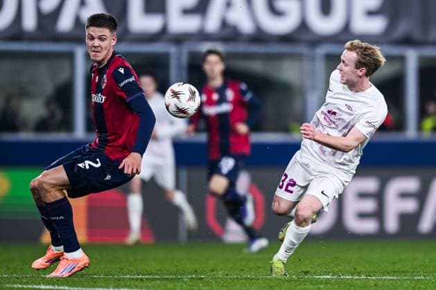 251106 Emil Holm of Bologna and Markus Haaland of Brann during the Europa League football match between Bologna and Brann on November 6, 2025 in Bologna Photo Image Photo BILDBYRAN kod XY XY0083 fotboll football soccer fotball uefa europa league europa league bologna brann bbeng  Copyright: ImagexPhoto BB251106ZR016