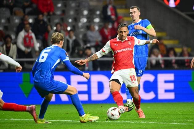 SC Braga v KRC Genk - UEFA Europa League BRAGA, PORTUGAL - NOVEMBER 06 : Rodrigo Zalazar midfielder of SC Braga in action during the UEFA Europa League 2025 26 League Phase MD4 match between SC Braga and KRC Genk on November 6, 2025 in Braga, Portugal, 06 11 2025 Braga Portugal  Copyright: xVincentxKalutx