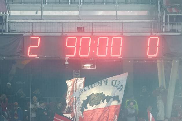 SOCCER - UEFA EL, RBS vs Deventer SALZBURG,AUSTRIA,06.NOV.25 - SOCCER - UEFA Europa League, Red Bull Salzburg vs Go Ahead Eagles Deventer. Image shows the score board.  GEPAxpictures xMathiasxMandl