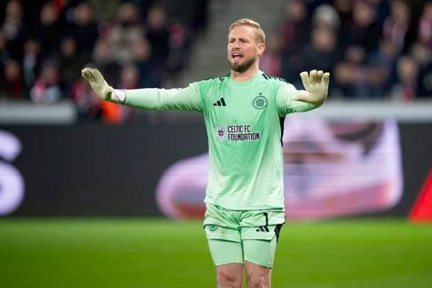 UEFA Europa League FC Midtjylland Celtic FC Celtic s goalkeeper Kasper Schmeichel reacts during the Europa League match between FC Midtjylland and Celtic FC at MCH Arena in Herning on Thursday, November 6, 2025 Photo Bo Amstrup Ritzau Scanpix , Herning Denmark Mors  Copyright: BoxAmrstrupx xRitzauxScanpix BoxAmstrupx spdk20251106-213819-L