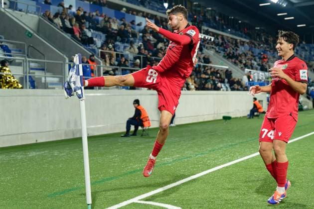 Angelos Neophytou (85 Omonoia) celebrates after scoring his team s first goal Panagiotis Andreou (74 Omonoia) during the UEFA Conference League match between Lausanne and Omonoia at Stade de la Tuiliere in Lausanne, Switzerland Copyright: xGiuseppexVelletrix xSPPx Sportspressphoto_SPR57806