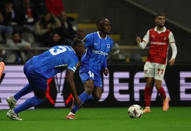 Sporting de Braga-Genk-EuropaLeague-Matchday 4-6-11-2025 Nikolas Sattlberger of KRC Genk in action during the UEFA Europe League, Phase League, Matchday 4, between Sporting Club de Braga and KRC Genk at Stadium Municipal of Braga on November 6, 2025 in Braga (Portugal) (Photo by Luis de la Mata SportPix Sipa USA) Braga Stadium Municipal of Braga Braga Portugal Copyright: xLuisxdexlaxMatax xsportPix.org.ux