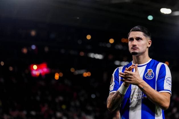 UTRECHT, NETHERLANDS - NOVEMBER 6: Borja Sainz of FC Porto applauds the fans after the UEFA Europa League 2025 26 League Phase MD4 match between FC Utrecht and FC Porto at Stadion Galgenwaard on November 6, 2025 in Utrecht, Netherlands. (Photo by Rene Nijhuis) SPO  Copyright: xRenexNijhuis
