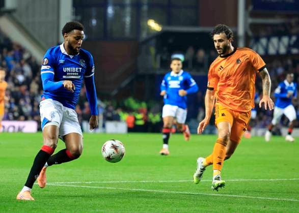 Rangers v A.S. Roma UEFA Europa League Youseff Chemiti of Rangers (left) drives forward with the ball during the UEFA Europa League match at Ibrox Stadium, Glasgow UK Newspapers OUT Copyright: xFredxPalmerx FIL-22471-0042